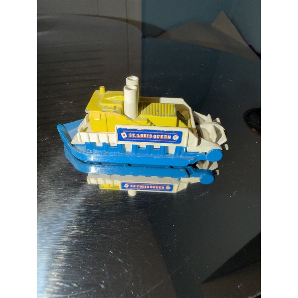 Vintage Corgi Juniors St Louis Queen Paddle Steamer Die-Cast